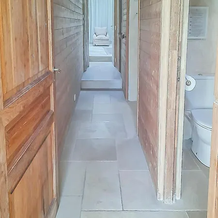 Renovated Charentaise House In The Vineyards Floirac (Charente-Maritime)