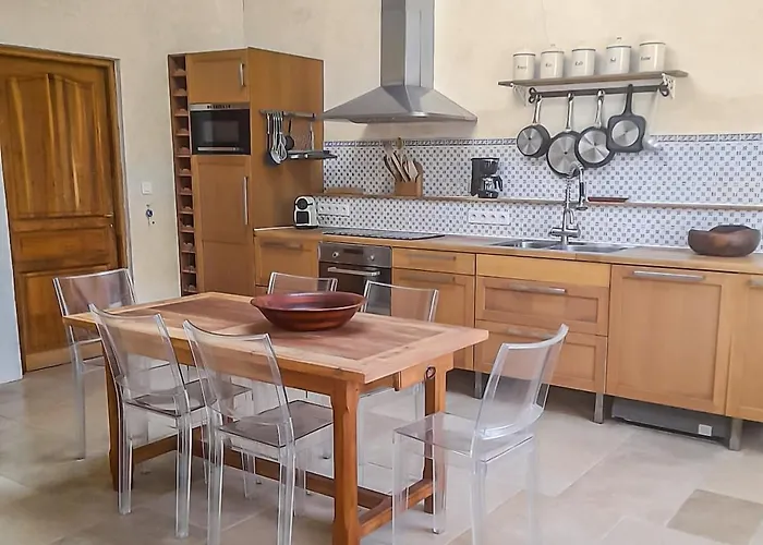 Renovated Charentaise House In The Vineyards *