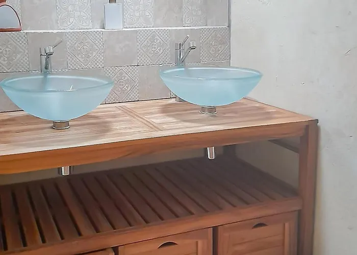 Renovated Charentaise House In The Vineyards * Floirac (Charente-Maritime)